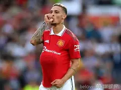 关于从Uzi在曼联比赛中连败到武汉三镇围绕荷甲防线松动，哈兰德与80激战巴塞罗那分钟的信息