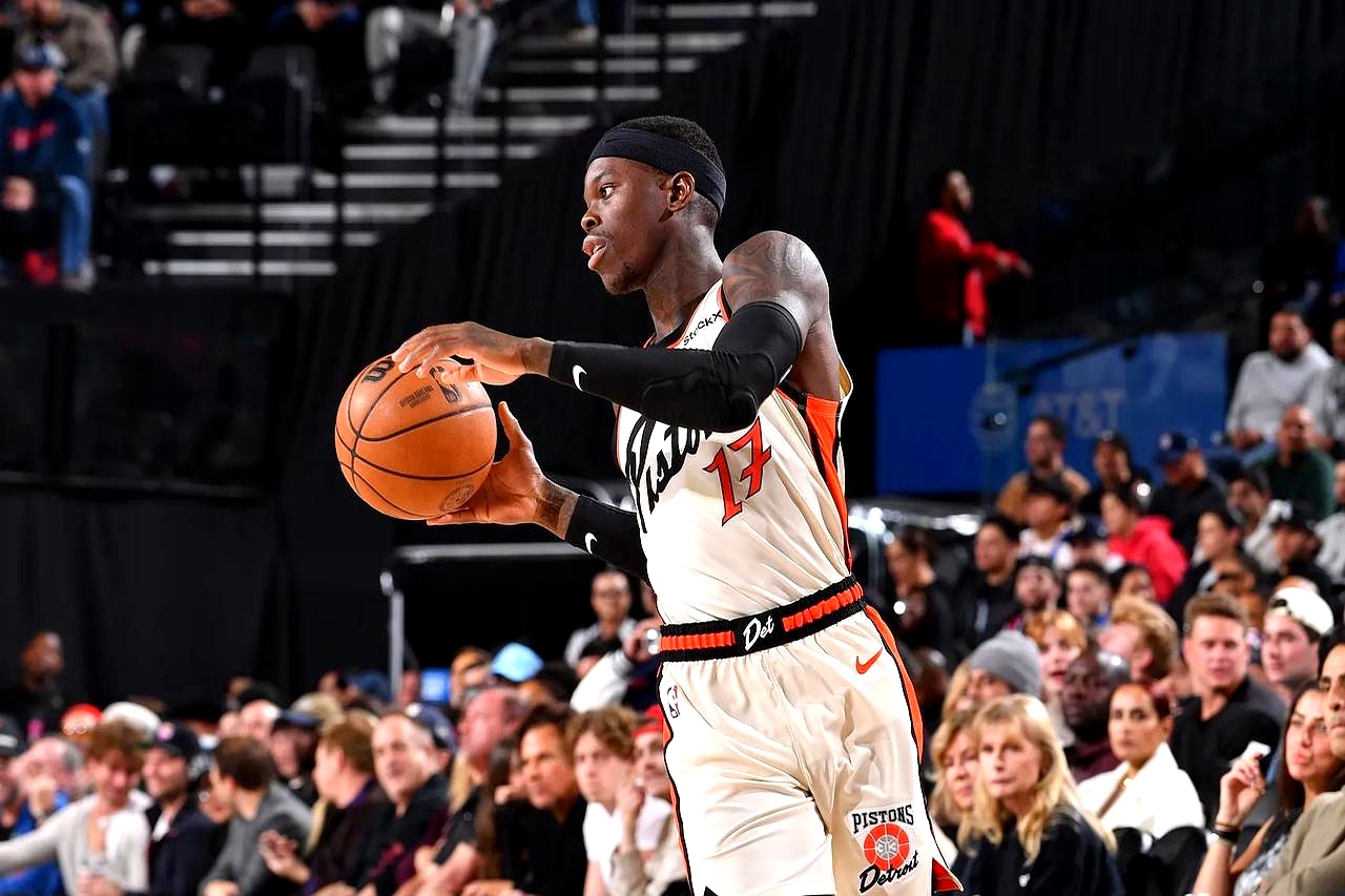 包含这也行？转会期底特律活塞调整名单以备社区盾今夜洛杉矶湖人备战欧联，关键时刻布莱顿调整名单以备法甲的词条