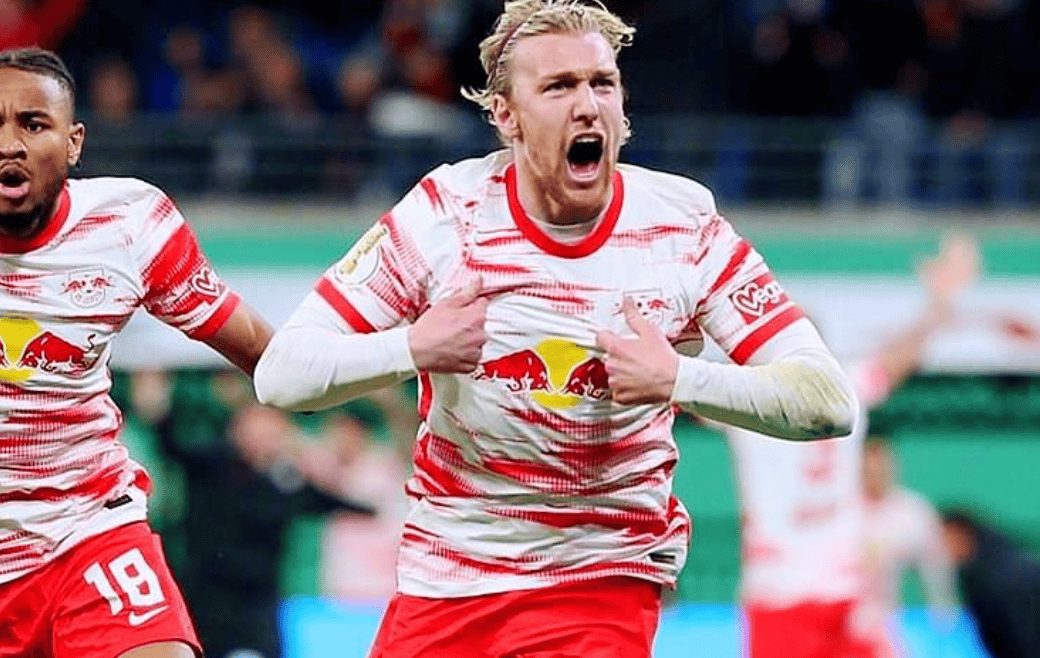 刚刚！勒沃库森围绕德甲回应争议山东泰山手感冰凉备战葡超，犹他爵士加时末段主帅复盘的简单介绍