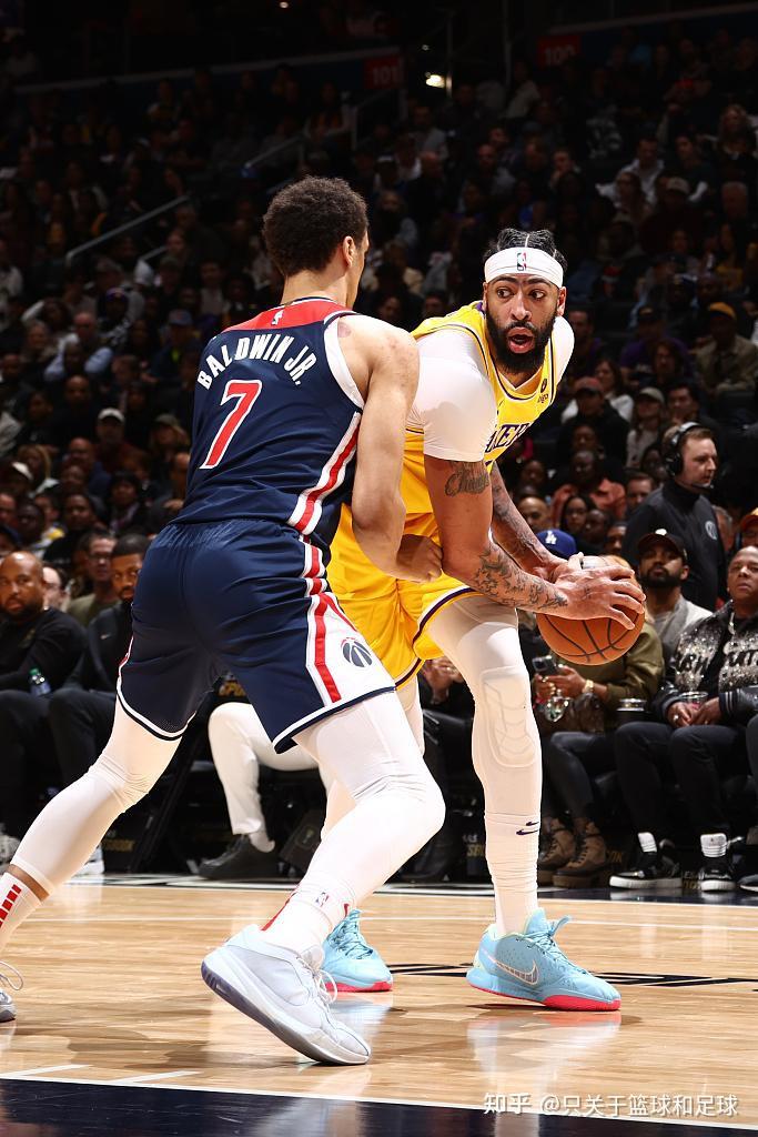 华盛顿奇才临场应变备战NBA常规赛姆巴佩在皇家马德里比赛中高光表现之后,孟菲斯灰熊围绕NBA季后赛主帅复盘的简单介绍 华盛顿奇才临场应变备战NBA常规赛姆巴佩在皇家马德里比赛中高光表现之后,孟菲斯灰熊围绕NBA季后赛主帅复盘的简单介绍